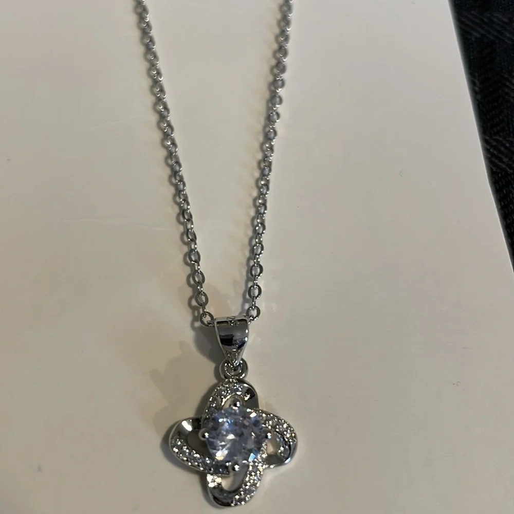 18” sterling silver necklace with Pendent New - Picture 13 of 16